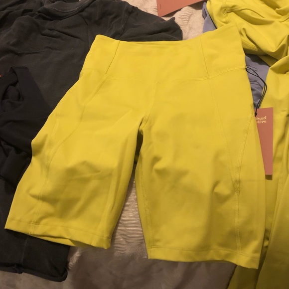 NWT High Waist Biker Shorts - Girlfriend Collective - Picture 11 of 13